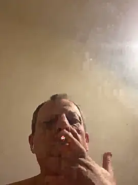 Snapshot of chubbybear2cum chatting on 10-13-25, 11:49 chubbybear2cum online show from 10-13-25, 11:49