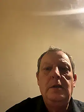 Snapshot of chubbybear2cum chatting on 11-12-25, 04:35 chubbybear2cum online show from 11-12-25, 04:35