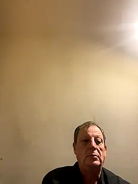 Snapshot of chubbybear2cum chatting on 11-13-25, 03:05 chubbybear2cum online show from 11-13-25, 03:05