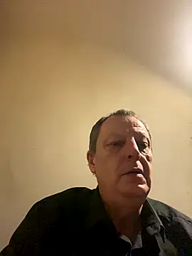 Snapshot of chubbybear2cum chatting on 11-17-25, 05:24 chubbybear2cum online show from 11-17-25, 05:24