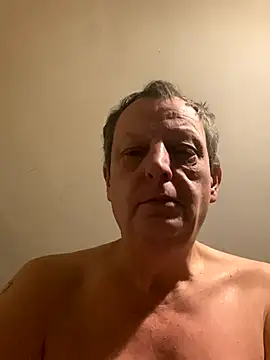 Snapshot of chubbybear2cum chatting on 11-24-25, 06:35 chubbybear2cum online show from 11-24-25, 06:35