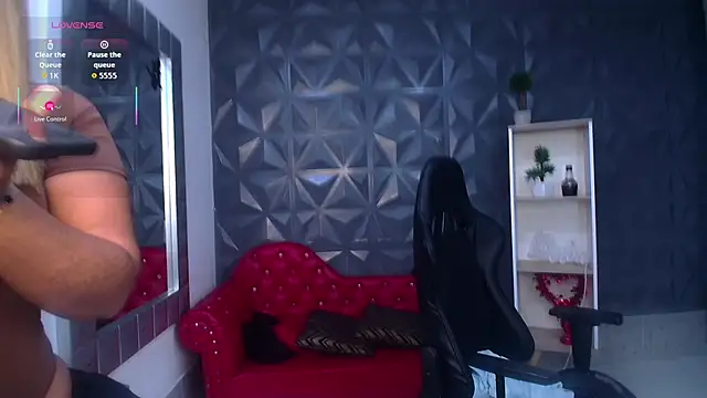 Cristal War online show from 12-22-25, 11:46