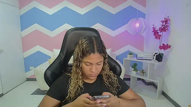 Cristal War online show from 04-24-26, 10:01