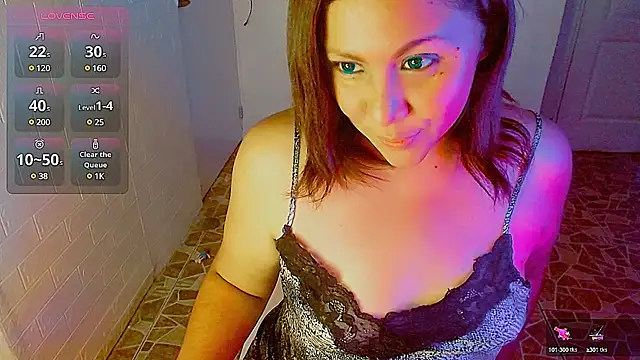 Snapshot of Camil2025 chatting on 01-12-25, 05:24 Camil2025 online show from 01-12-25, 05:24
