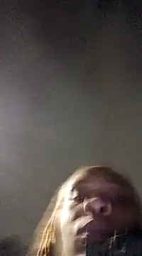 Snapshot of AllLeggs chatting on 12-24-24, 01:27 AllLeggs online show from 12-24-24, 01:27