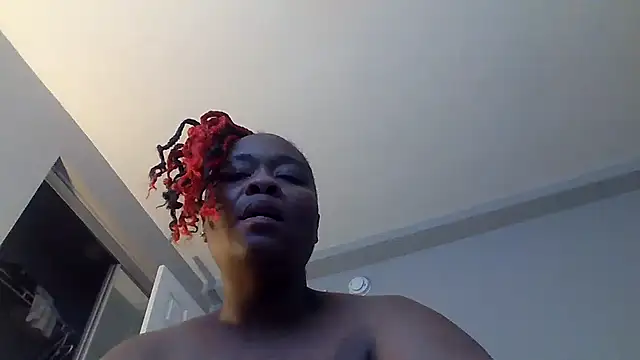 Snapshot of AllLeggs chatting on 03-18-25, 05:42 AllLeggs online show from 03-18-25, 05:42