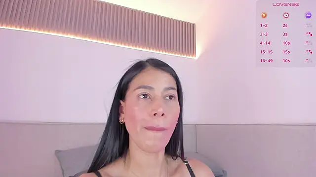 Snapshot of jasminehill_ chatting on 10-30-25, 07:25 jasminehill online show from 10-30-25, 07:25