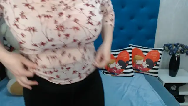 Snapshot of Sexy_MALIKKA chatting on 01-20-25, 09:46 Sexy MALIKKA online show from 01-20-25, 09:46