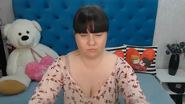 Snapshot of Sexy_MALIKKA chatting on 03-14-25, 09:24 Sexy MALIKKA online show from 03-14-25, 09:24