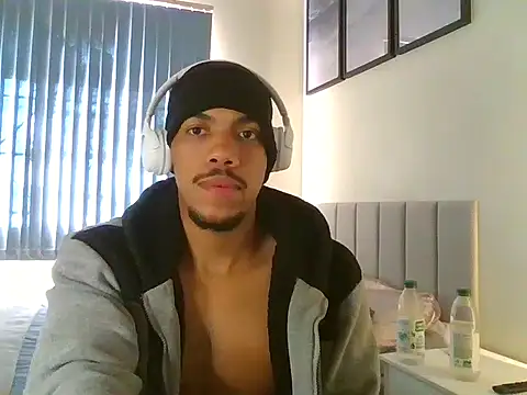 blackbaby101010 online show from 05-20-26, 04:35
