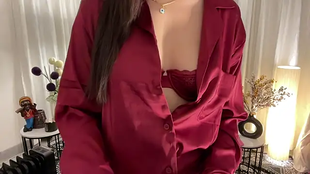 Snapshot of Unique-Beauty chatting on 02-13-25, 04:50 Unique-Beauty online show from 02-13-25, 04:50