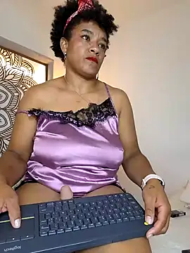 Snapshot of Selket11 chatting on 01-14-25, 02:00 Selket11 online show from 01-14-25, 02:00