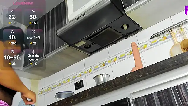 Snapshot of Selket11 chatting on 01-31-25, 11:13 Selket11 online show from 01-31-25, 11:13