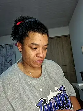 Snapshot of Selket11 chatting on 10-03-25, 10:51 Selket11 online show from 10-03-25, 10:51