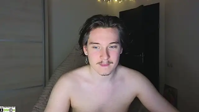 Snapshot of MoreRealAlex chatting on 09-16-25, 09:10 MoreRealAlex online show from 09-16-25, 09:10