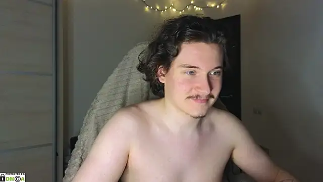 Snapshot of MoreRealAlex chatting on 09-24-25, 11:35 MoreRealAlex online show from 09-24-25, 11:35