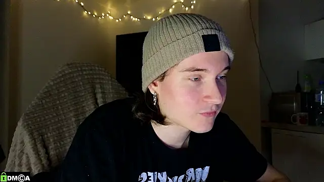 Snapshot of MoreRealAlex chatting on 02-10-26, 08:35 MoreRealAlex online show from 02-10-26, 08:35