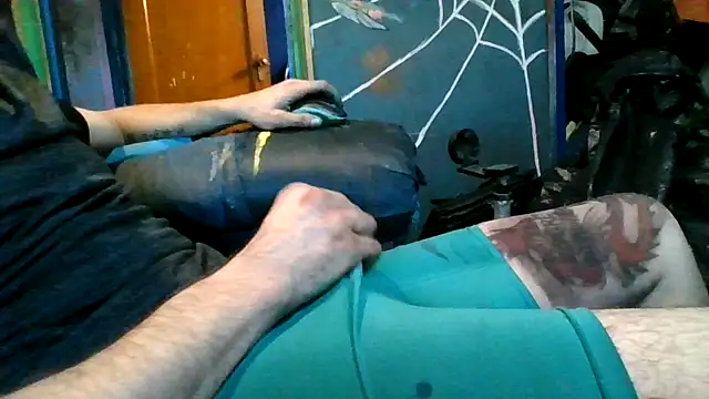 robeaulieu02 online show from 11-19-25, 06:30