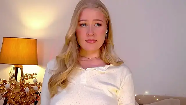 JuliaJaee online show from 01-14-25, 08:04