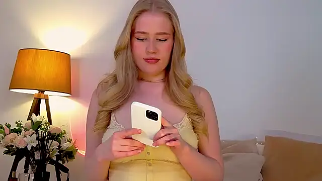 JuliaJaee online show from 02-09-25, 07:30