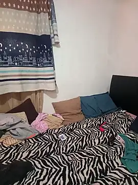 Boypolla11 online show from 02-13-25, 04:50