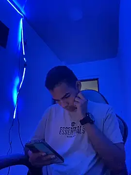 Boypolla11 online show from 10-18-25, 04:15