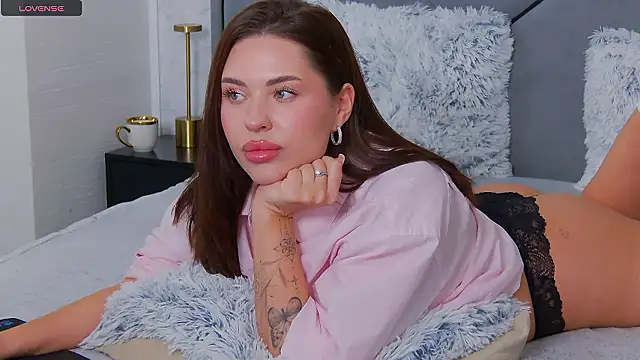 Alexyena online show from 12-02-24, 04:53