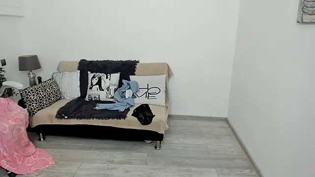 Snapshot of Darya_Baby chatting on 01-13-25, 02:28 Darya Baby online show from 01-13-25, 02:28