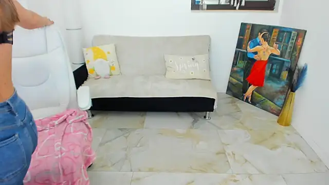 Snapshot of Darya_Baby chatting on 11-07-25, 07:36 Darya Baby online show from 11-07-25, 07:36