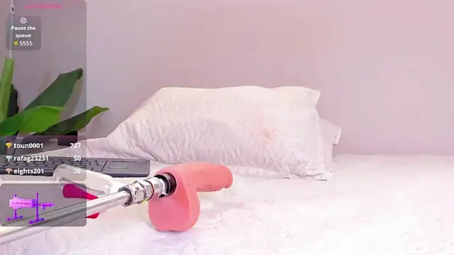 angeline blake  online show from 04-28-26, 02:27