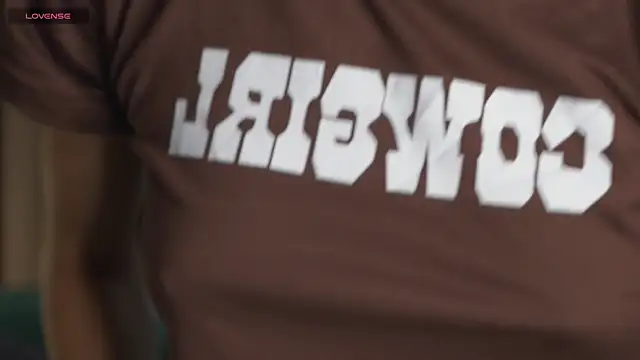 Snapshot of JodyBlow chatting on 12-10-24, 12:27 JodyBlow online show from 12-10-24, 12:27