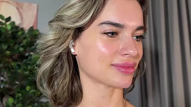 Snapshot of JodyBlow chatting on 09-28-25, 08:52 JodyBlow online show from 09-28-25, 08:52