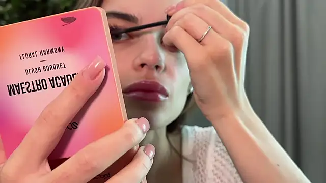 Snapshot of JodyBlow chatting on 09-29-25, 09:14 JodyBlow online show from 09-29-25, 09:14