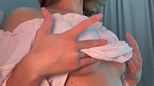 Snapshot of JodyBlow chatting on 10-11-25, 11:09 JodyBlow online show from 10-11-25, 11:09