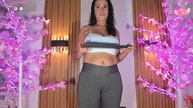 Holyjacky  online show from 04-04-26, 12:02