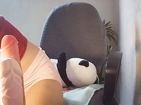 Haralushiaaax online show from 04-23-26, 02:02