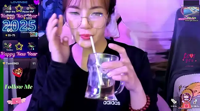 Snapshot of Sugar_lipsz chatting on 01-13-25, 01:17 Sugar lipsz online show from 01-13-25, 01:17