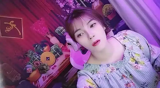 Snapshot of Sugar_lipsz chatting on 02-07-25, 03:45 Sugar lipsz online show from 02-07-25, 03:45