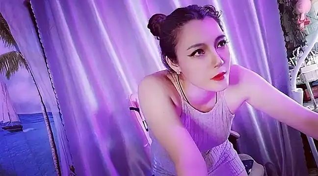 Snapshot of Sugar_lipsz chatting on 03-04-25, 04:20 Sugar lipsz online show from 03-04-25, 04:20