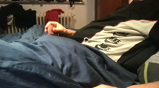 Snapshot of Geilerjung69 chatting on 03-13-25, 05:54 Geilerjung69 online show from 03-13-25, 05:54