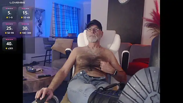 Snapshot of Towndude123 chatting on 01-12-25, 07:00 Towndude123 online show from 01-12-25, 07:00