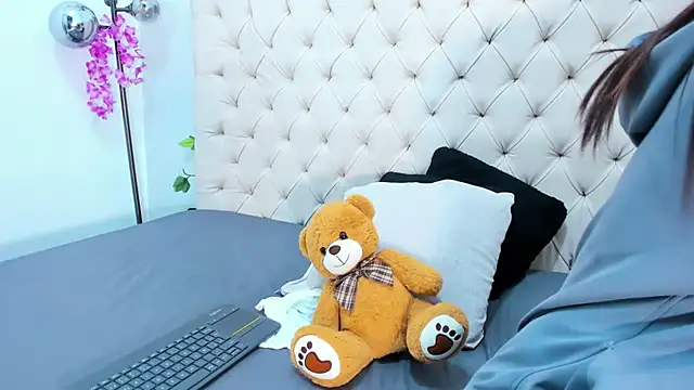 Victoria Coleman online show from 01-13-26, 07:30