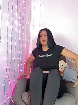 Snapshot of im_anna_ chatting on 02-12-25, 09:33 im anna online show from 02-12-25, 09:33