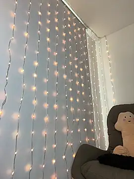 Snapshot of im_anna_ chatting on 03-13-25, 12:56 im anna online show from 03-13-25, 12:56