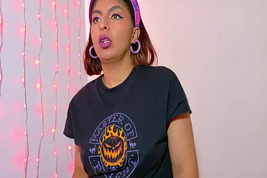 Snapshot of im_anna_ chatting on 10-03-25, 06:38 im anna online show from 10-03-25, 06:38