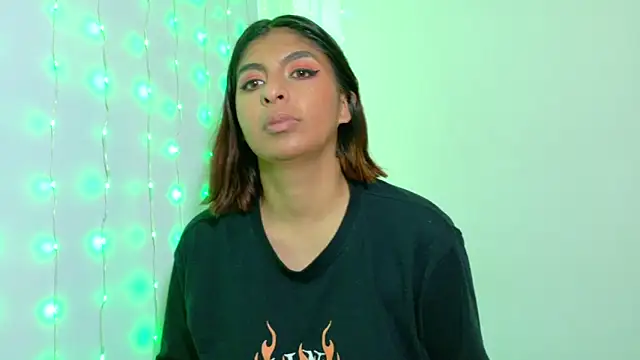 Snapshot of im_anna_ chatting on 10-06-25, 06:27 im anna online show from 10-06-25, 06:27