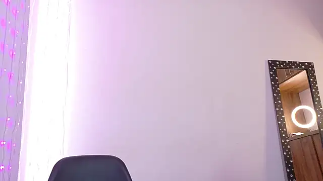 Snapshot of im_anna_ chatting on 10-19-25, 08:09 im anna online show from 10-19-25, 08:09