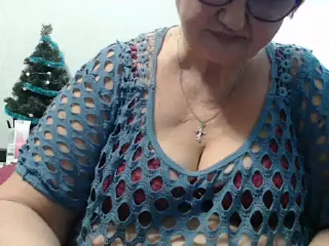 DeniseeRose online show from 12-29-24, 01:45