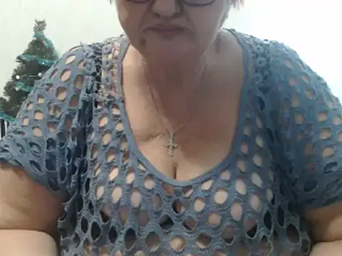 DeniseeRose online show from 01-14-25, 05:12