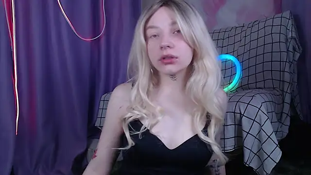 Lexy Lovy online show from 10-24-25, 07:49